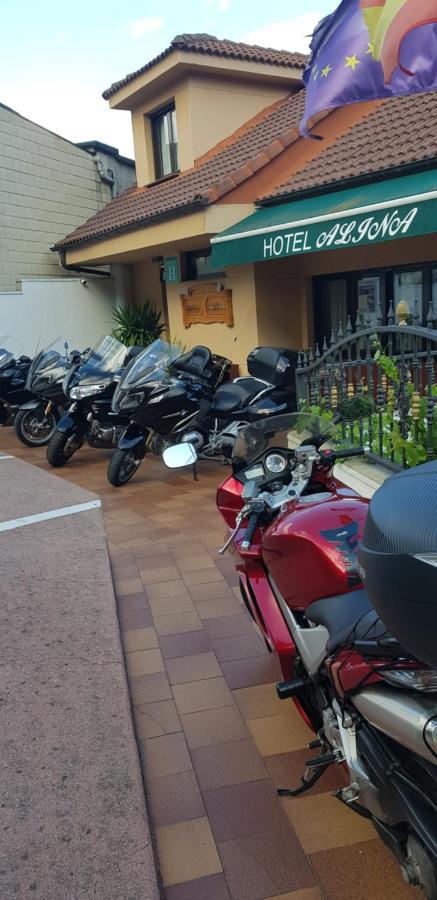 Hotel Alina 칸가스 델 나르세아 외부 사진